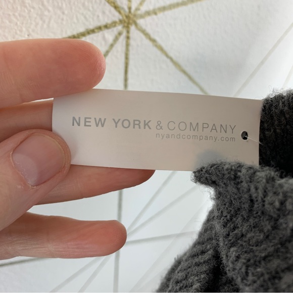 NWT Bold Shoulder Sweater Dress Gabrielle Union Collection NY&C Size Small - Picture 11 of 12